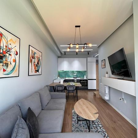 Picasso Apartment Tirana Bagian luar foto