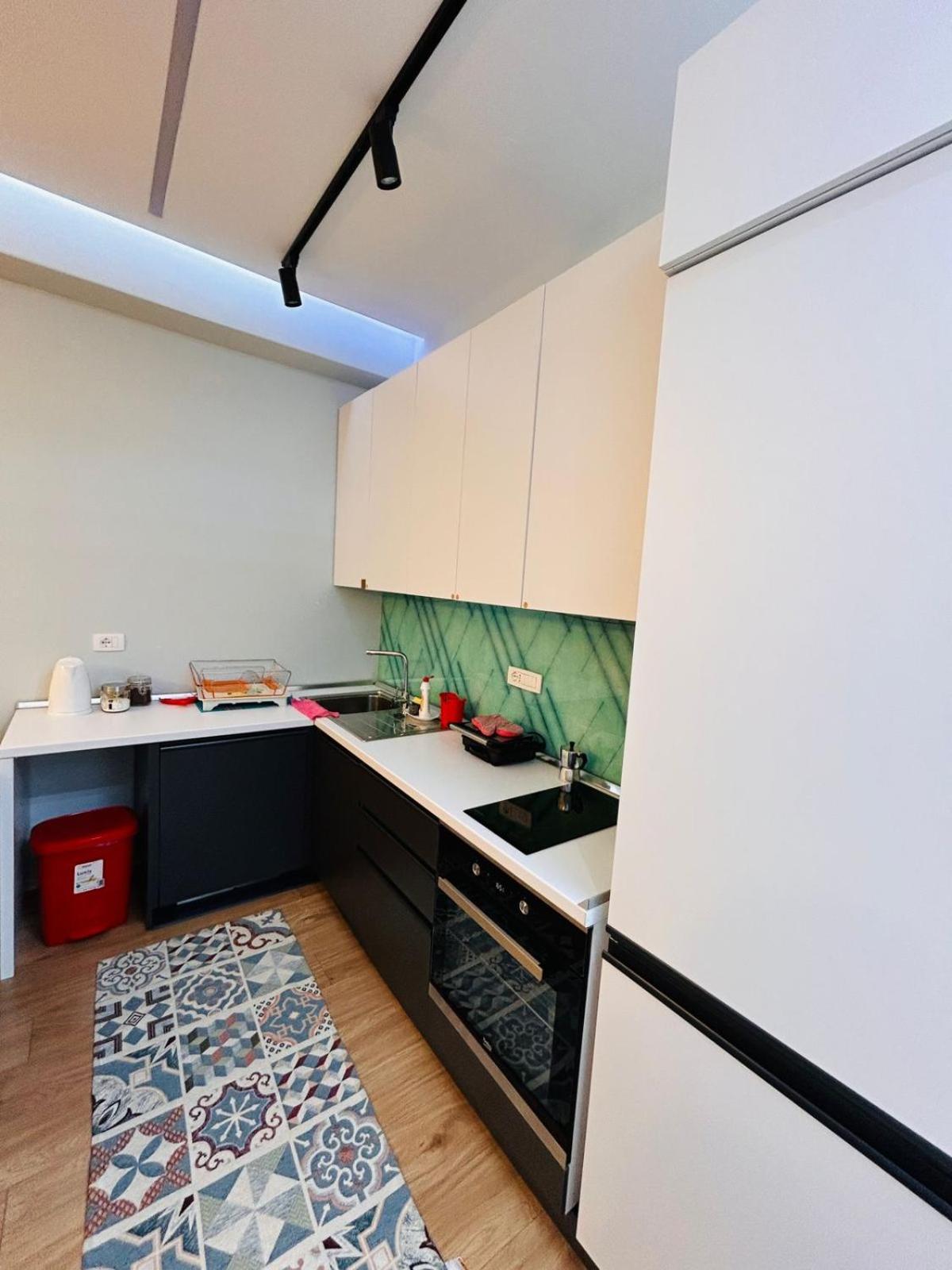 Picasso Apartment Tirana Bagian luar foto