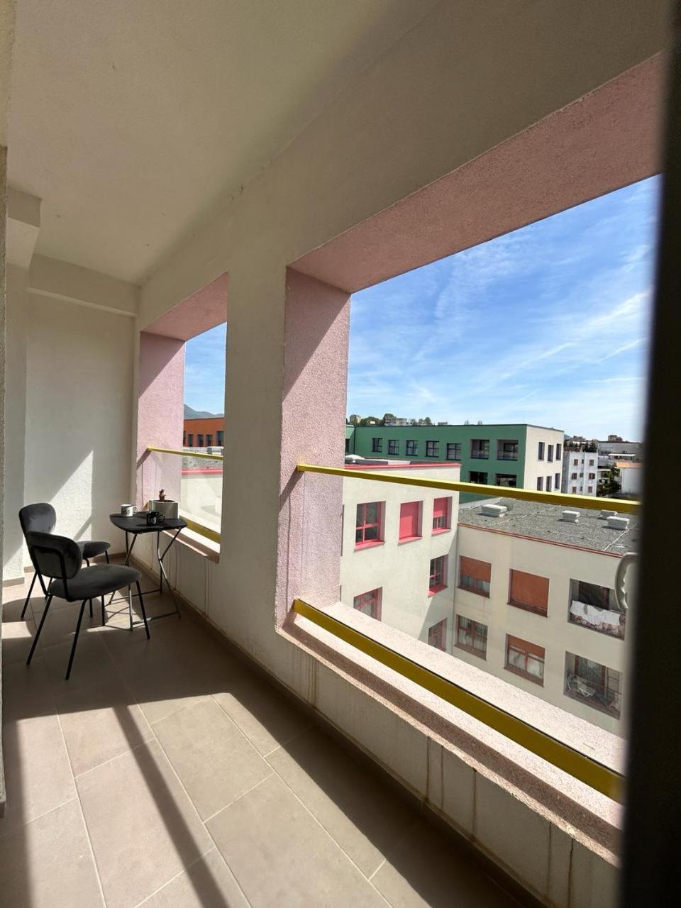 Picasso Apartment Tirana Bagian luar foto