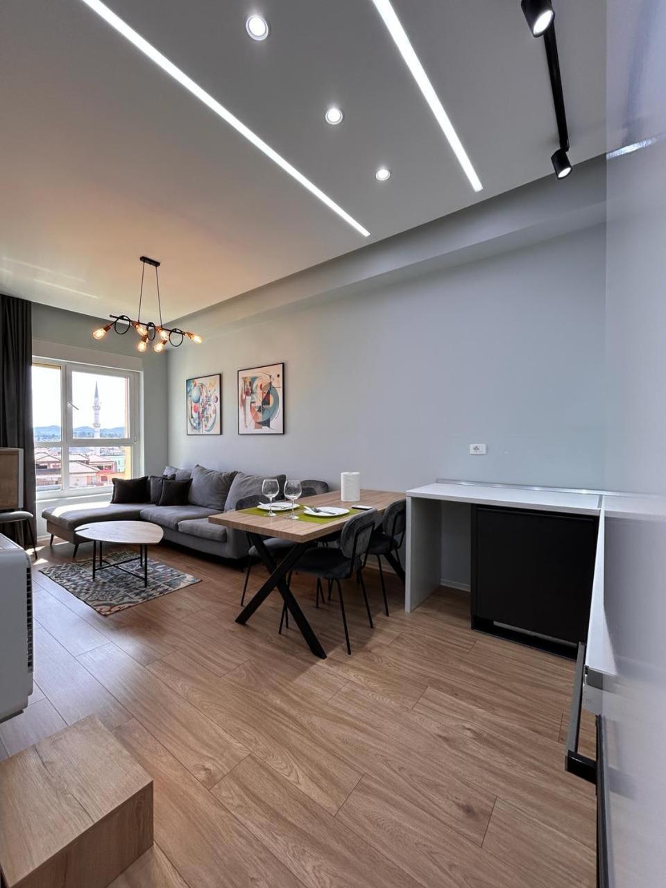 Picasso Apartment Tirana Bagian luar foto