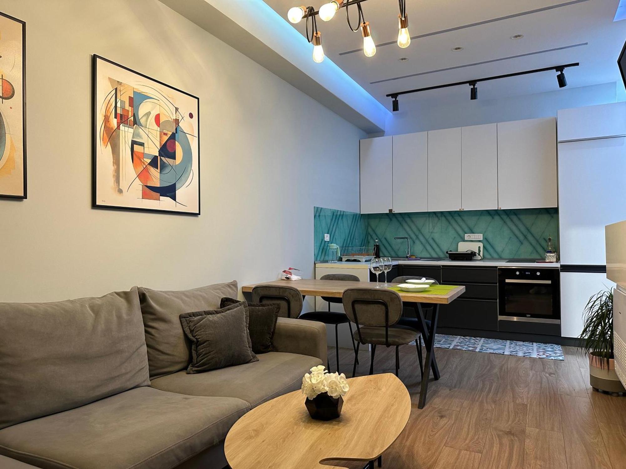 Picasso Apartment Tirana Bagian luar foto